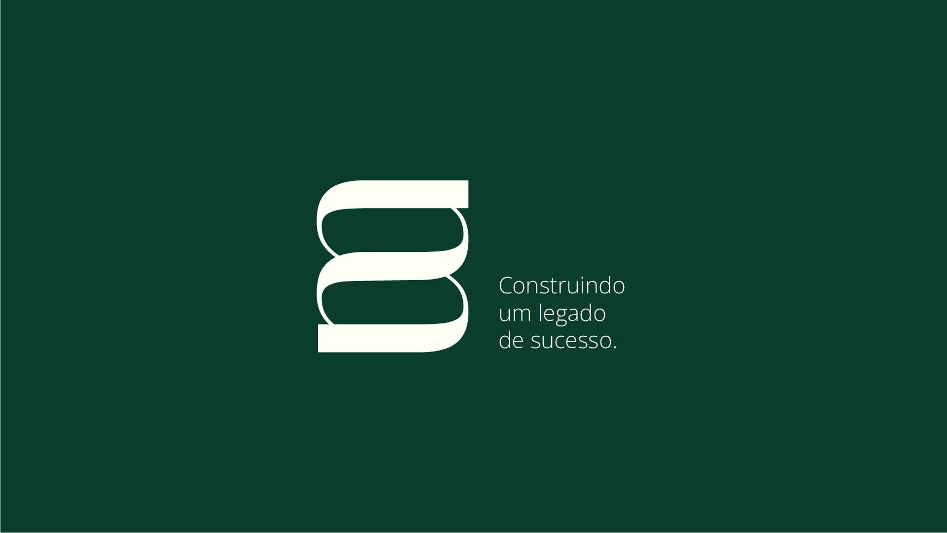 Símbolo da Megah com “Construindo um legado de sucesso.”